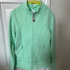 Ivivva Perfect your practice jacket size 8. Excellent used condition